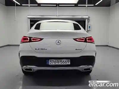 Mercedes-Benz GLE-Class 2022 2.0 Автомат в Москве № 194667, миниатюра 3