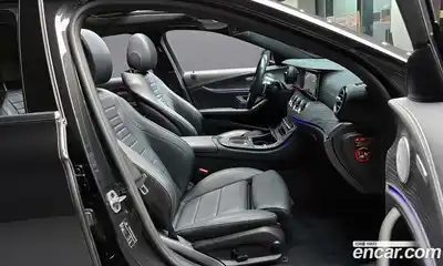 Mercedes-Benz E-Class, 2021