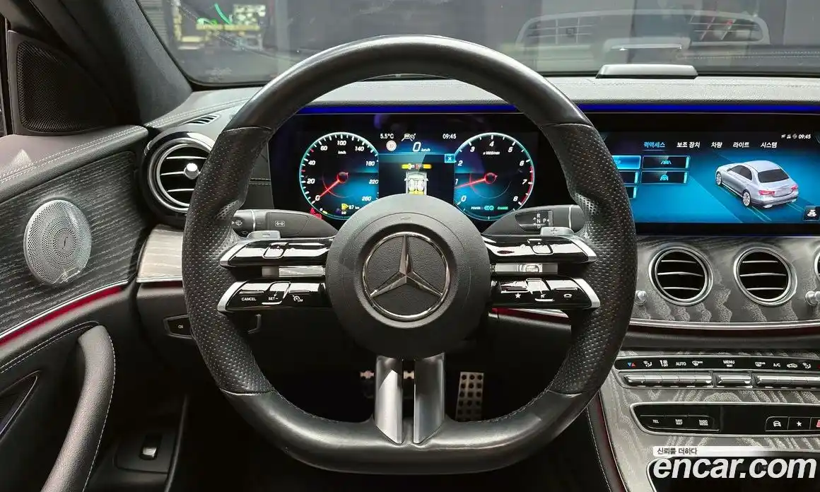 Mercedes-Benz E-Class 2021 2.0 Автомат в Москве № 194823, фото 4