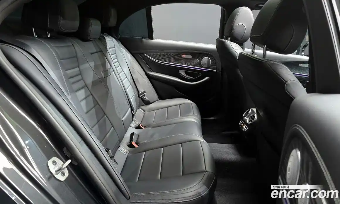 Mercedes-Benz E-Class 2021 2.0 Автомат в Москве № 194823, фото 8