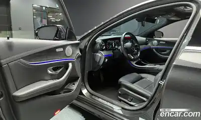 Mercedes-Benz E-Class 2021 2.0 Автомат в Москве № 194823, миниатюра 9