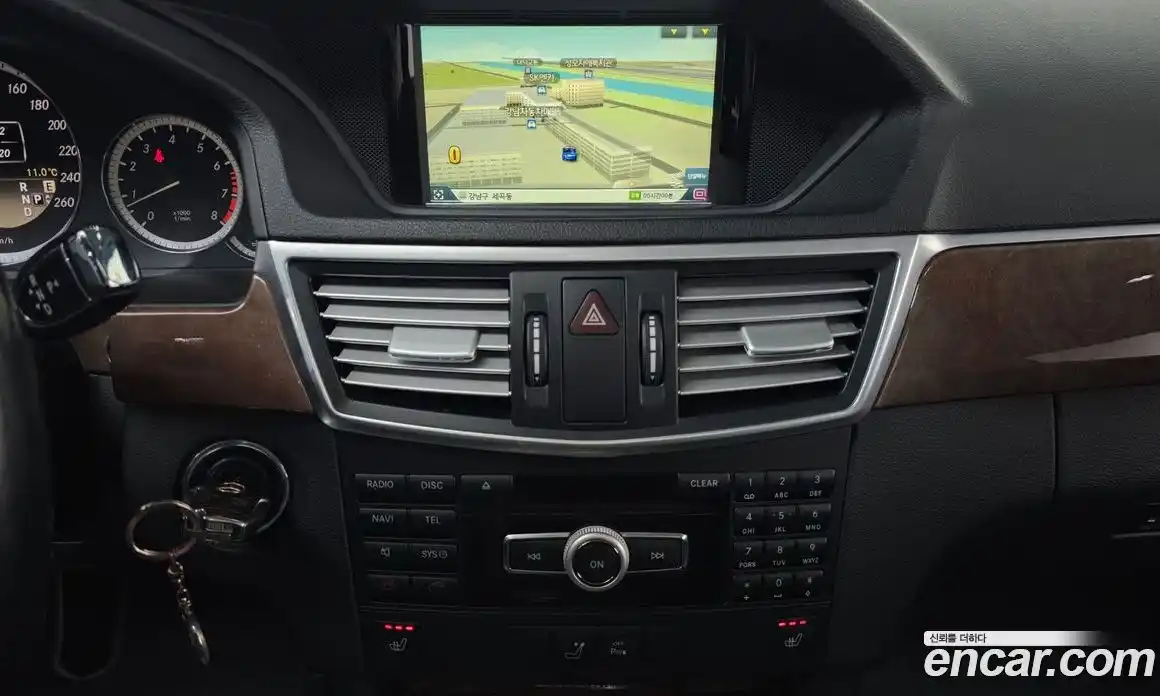 Mercedes-Benz E-Class 2012 3.5 Автомат в Москве № 195241, фото 19