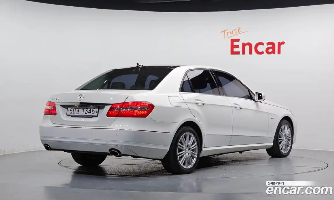 Mercedes-Benz E-Class 2012 3.5 Автомат в Москве № 195241, фото 4