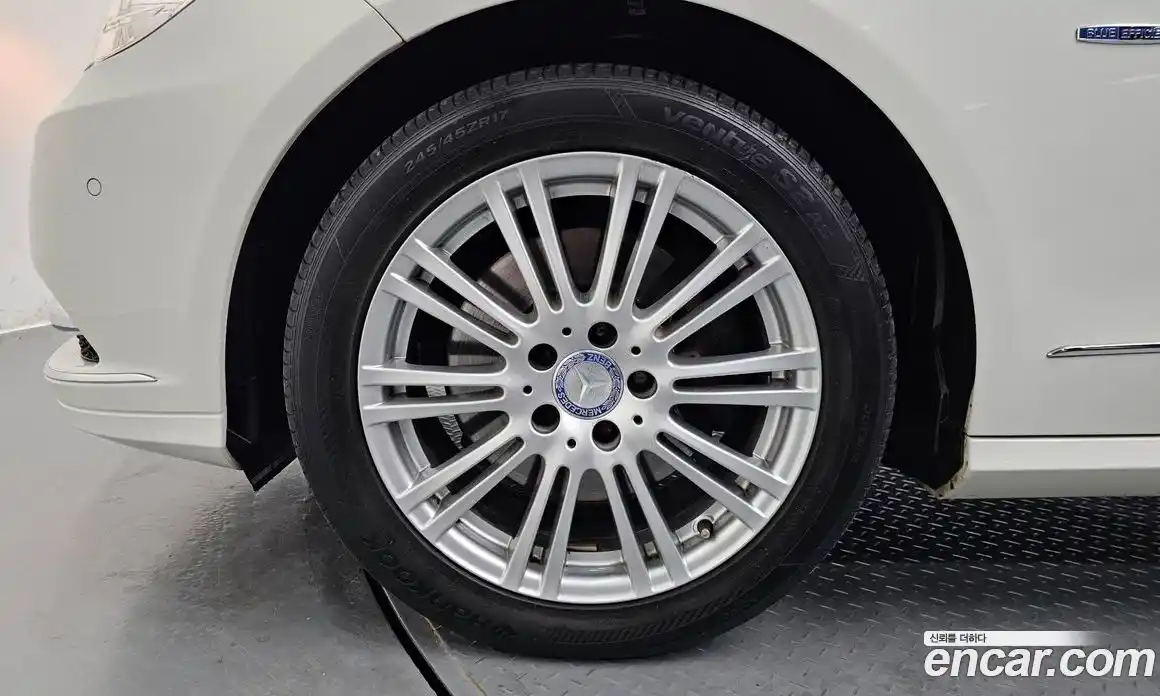 Mercedes-Benz E-Class 2012 3.5 Автомат в Москве № 195241, фото 5