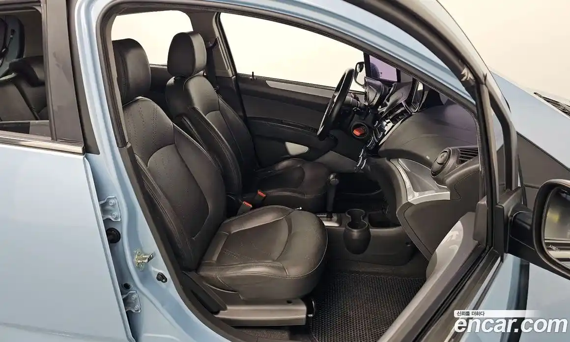 Chevrolet Spark 2014 1.0 Автомат в Москве № 19531, фото 10