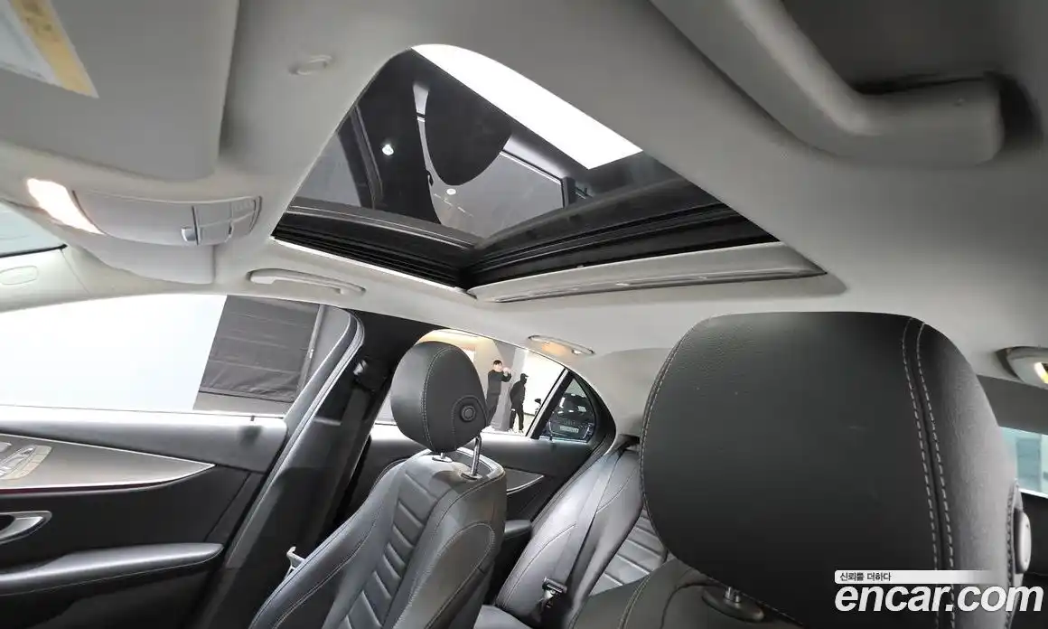 Mercedes-Benz E-Class 2018 2.0 Автомат в Москве № 195652, фото 11