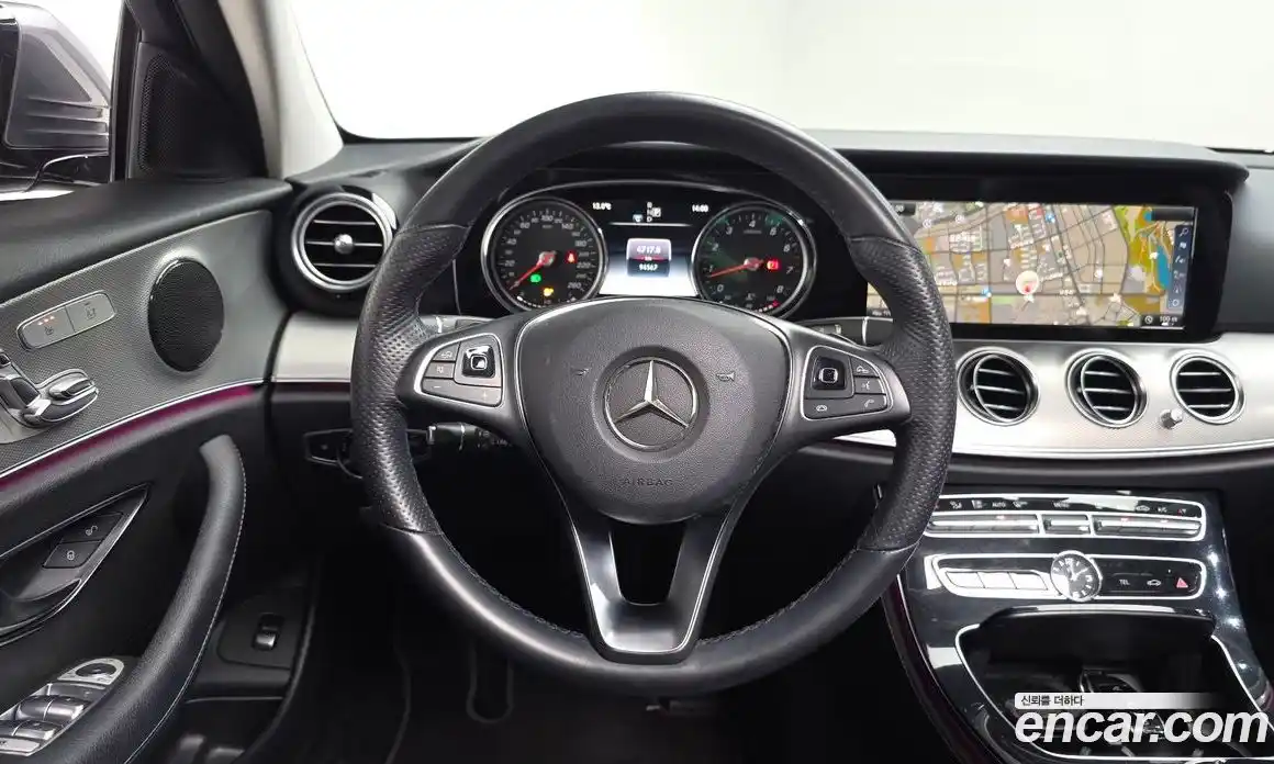 Mercedes-Benz E-Class 2018 2.0 Автомат в Москве № 195652, фото 14