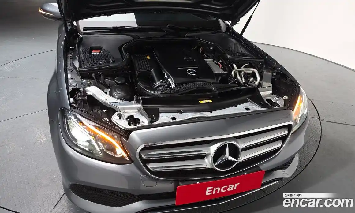 Mercedes-Benz E-Class 2018 2.0 Автомат в Москве № 195652, фото 8