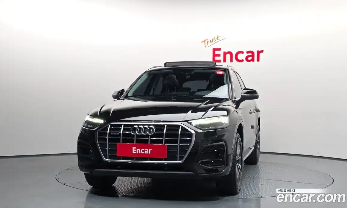 Audi Q5 2021 2.0 Автомат в Москве № 196399, фото 3