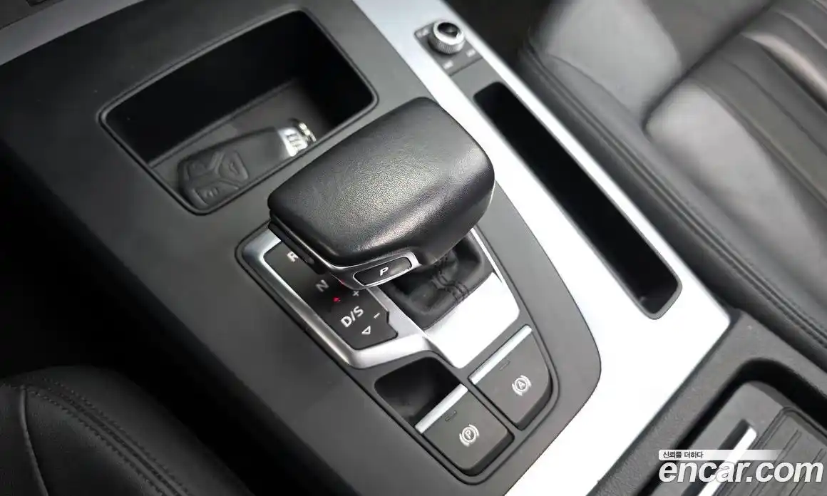 Audi Q5 2021 2.0 Автомат в Москве № 196399, фото 9