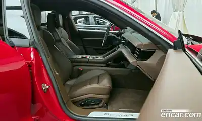 Porsche Taycan 2021 0.1 Автомат в Москве № 197208, миниатюра 11