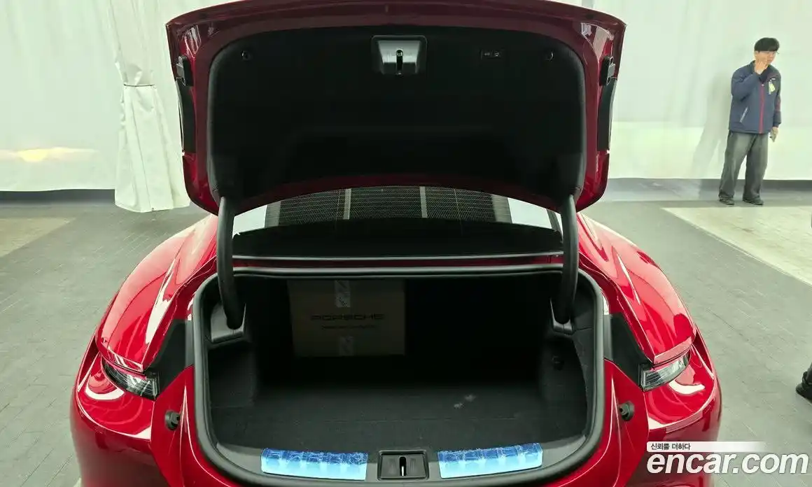 Porsche Taycan 2021 0.1 Автомат в Москве № 197208, фото 19