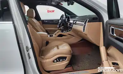 Porsche Cayenne 2019 3.0 Автомат в Москве № 197349, миниатюра 9