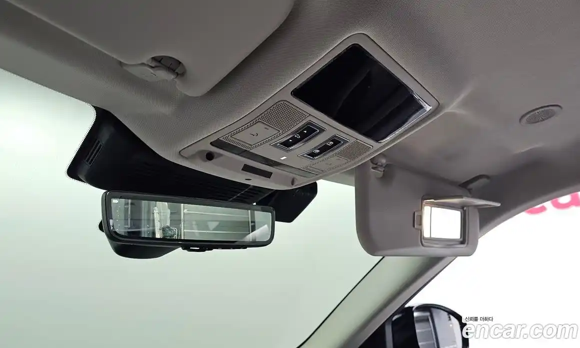 Land Rover Range-Rover Evoque 2025 2.0 Автомат в Москве № 198057, фото 20