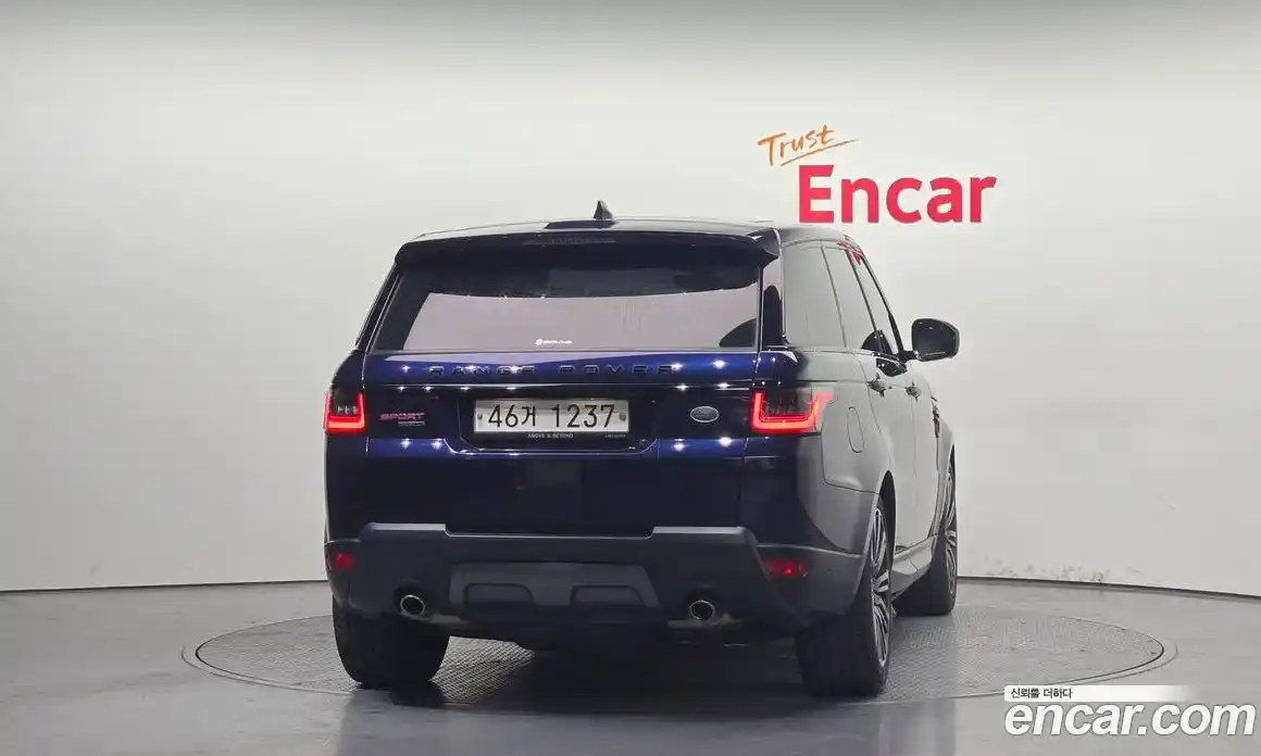 Land Rover Range-Rover Sport 2017 3.0 Автомат в Москве № 198276, фото 11