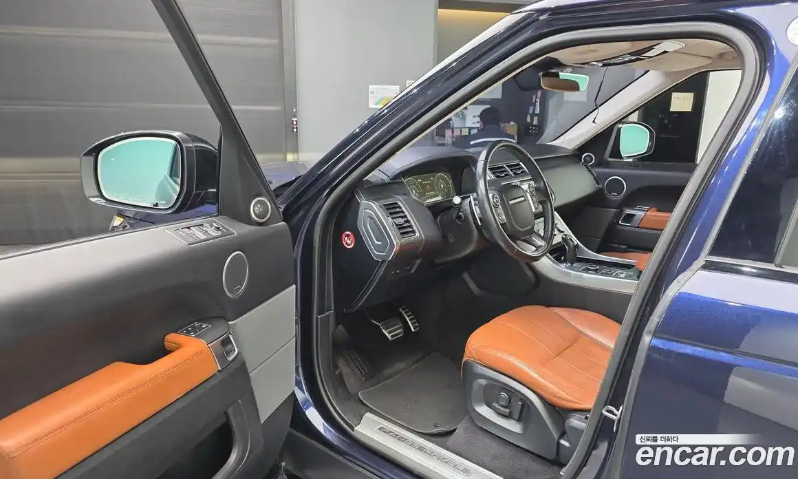 Land Rover Range-Rover Sport 2017 3.0 Автомат в Москве № 198276, фото 14