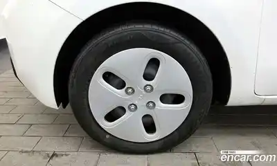 Kia Ray 2024 0.1 Автомат в Москве № 19843, миниатюра 4