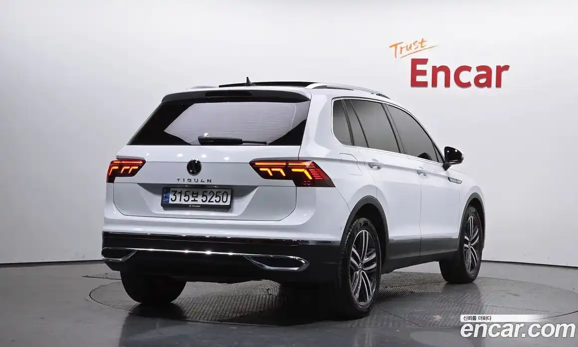 Volkswagen Tiguan 2024 2.0 Автомат в Москве № 199059, фото 15