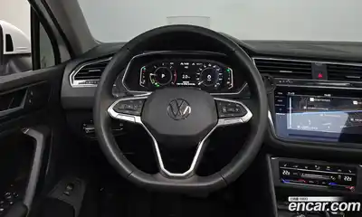 Volkswagen Tiguan 2024 2.0 Автомат в Москве № 199059, миниатюра 4