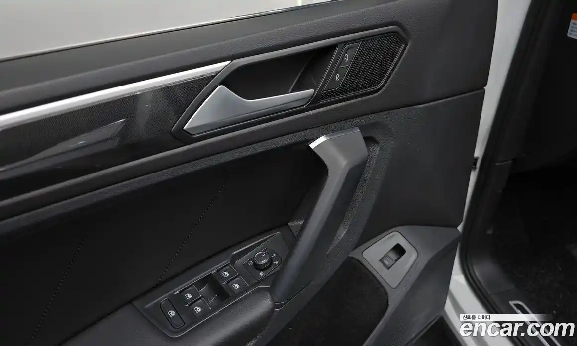 Volkswagen Tiguan 2024 2.0 Автомат в Москве № 199059, фото 5