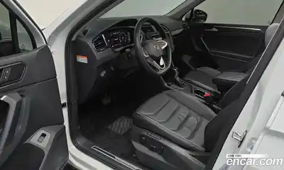 Volkswagen Tiguan 2024 2.0 Автомат в Москве № 199059, миниатюра 7