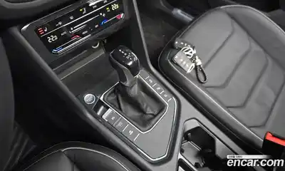 Volkswagen Tiguan 2024 2.0 Автомат в Москве № 199059, миниатюра 8