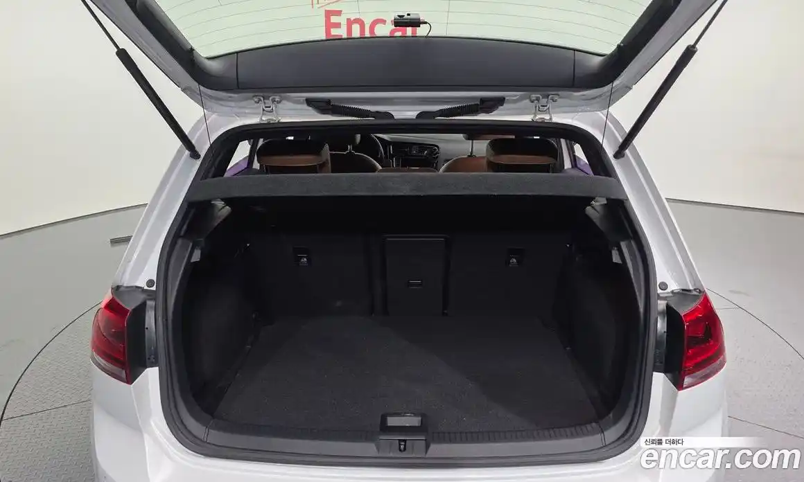 Volkswagen Golf 2015 2.0 Автомат в Москве № 199120, фото 5