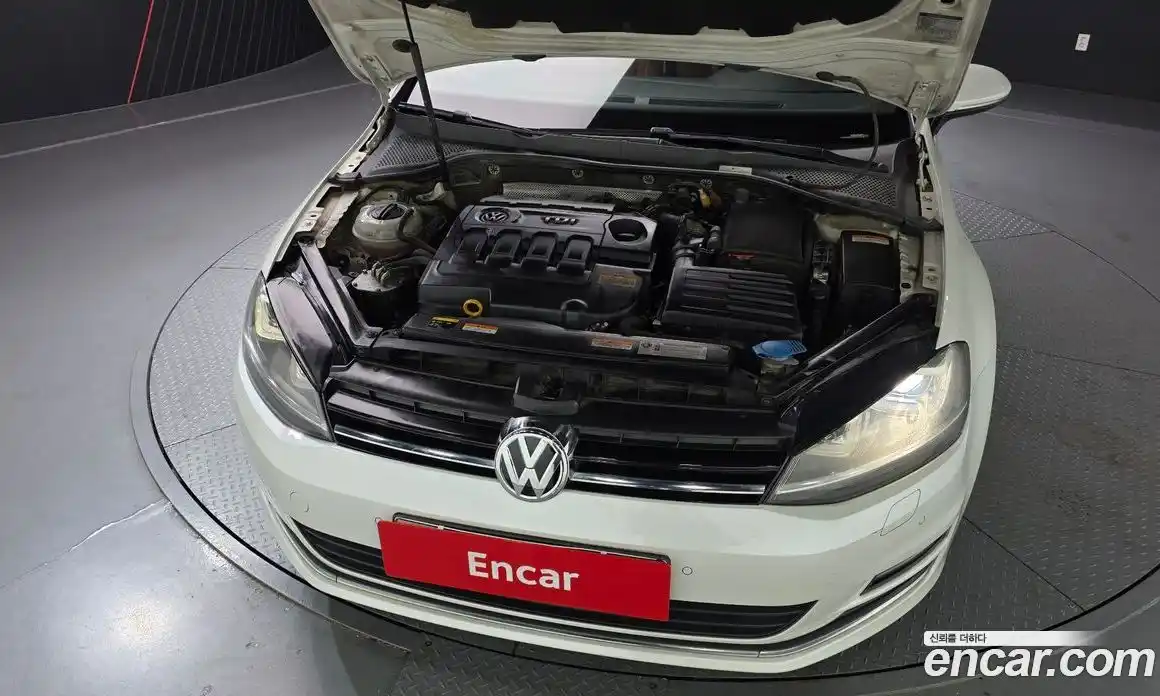 Volkswagen Golf 2015 2.0 Автомат в Москве № 199120, фото 8