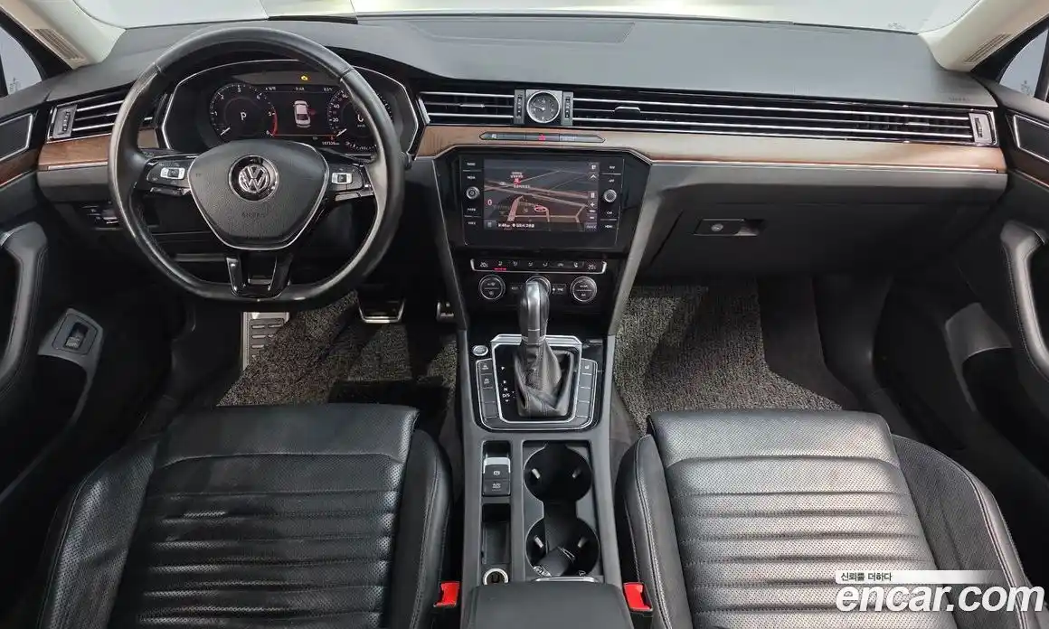 Volkswagen Passat 2018 2.0 Автомат в Москве № 199308, фото 15