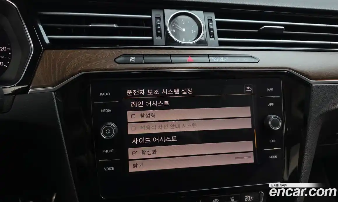 Volkswagen Passat 2018 2.0 Автомат в Москве № 199308, фото 10