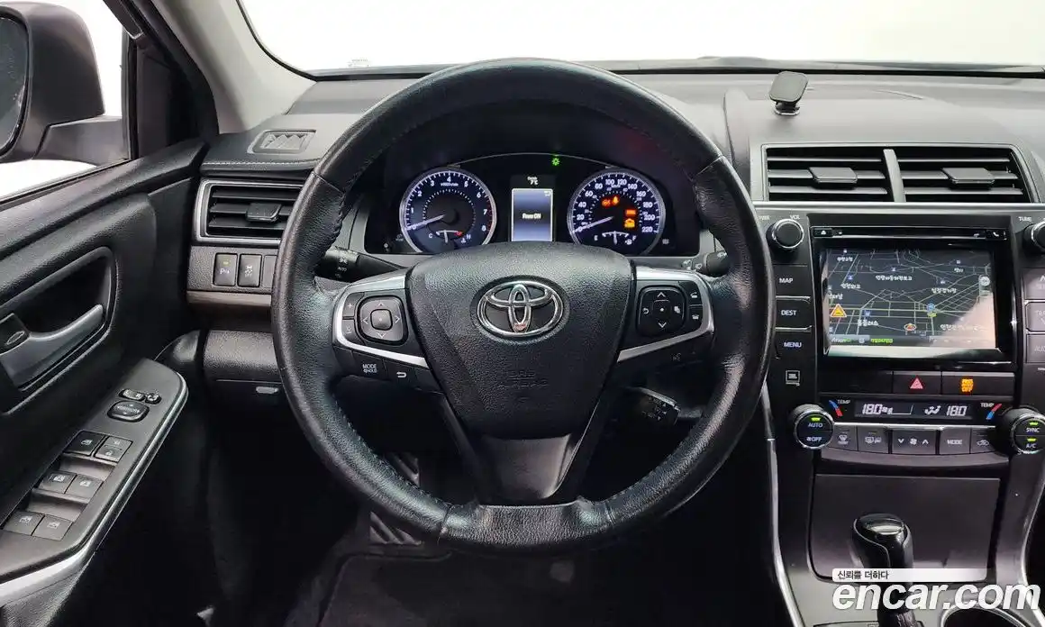 Toyota Camry 2015 2.5 Автомат в Москве № 199657, фото 5