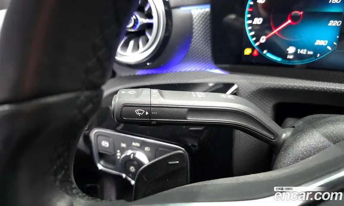 Mercedes-Benz A-Class 2021 2.0 Автомат в Москве № 200420, фото 13