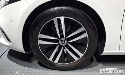 Mercedes-Benz A-Class 2021 2.0 Автомат в Москве № 200420, миниатюра 8