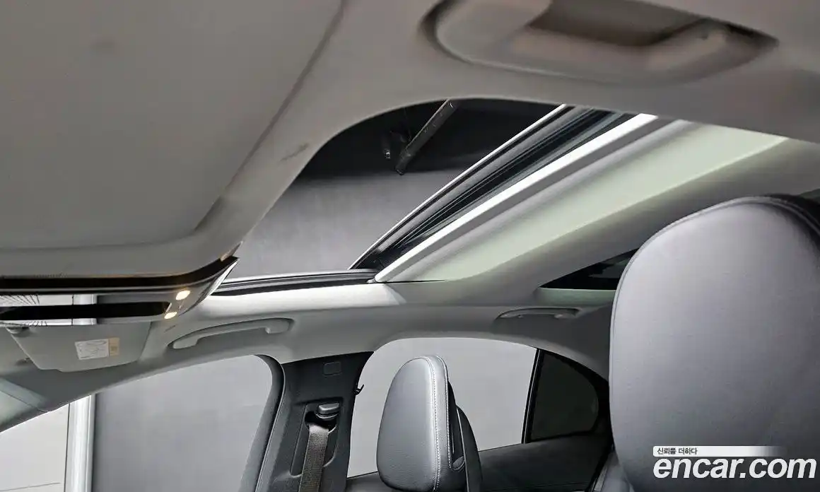 Mercedes-Benz E-Class 2024 2.0 Автомат в Москве № 201160, фото 19