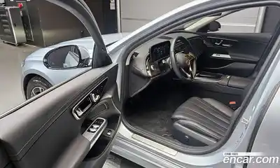 Mercedes-Benz E-Class 2024 2.0 Автомат в Москве № 201160, миниатюра 10