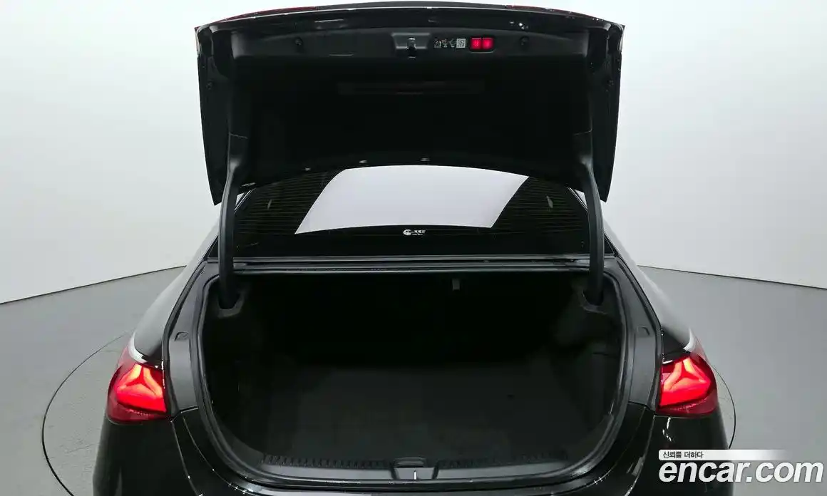 Mercedes-Benz E-Class 2024 3.0 Автомат в Москве № 203399, фото 18