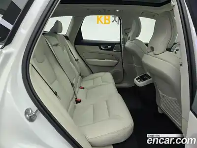 Volvo XC60 2026 2.0 Автомат в Москве № 204689, миниатюра 11