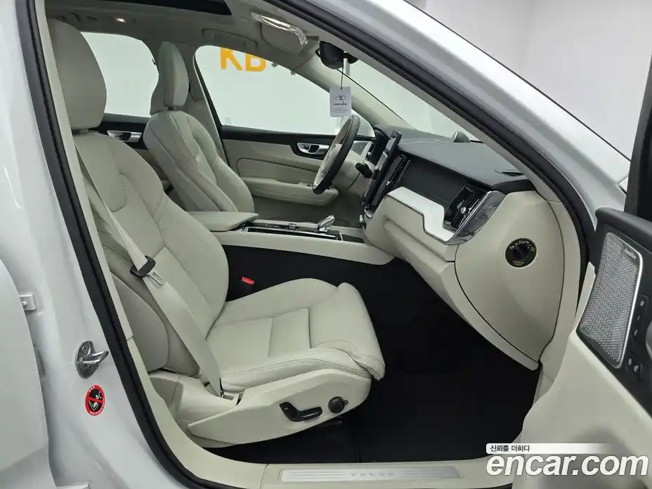 Volvo XC60 2026 2.0 Автомат в Москве № 204689, фото 12