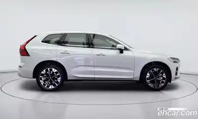Volvo XC60 2026 2.0 Автомат в Москве № 204689, миниатюра 3