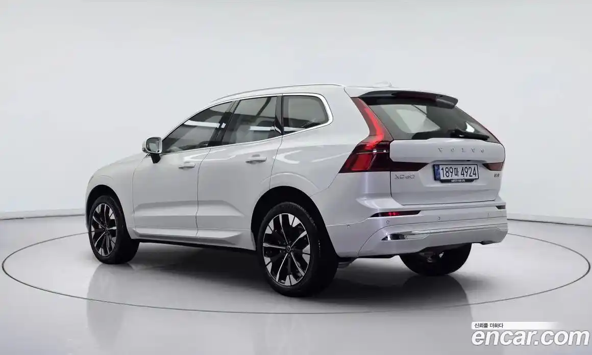 Volvo XC60 2026 2.0 Автомат в Москве № 204689, фото 4
