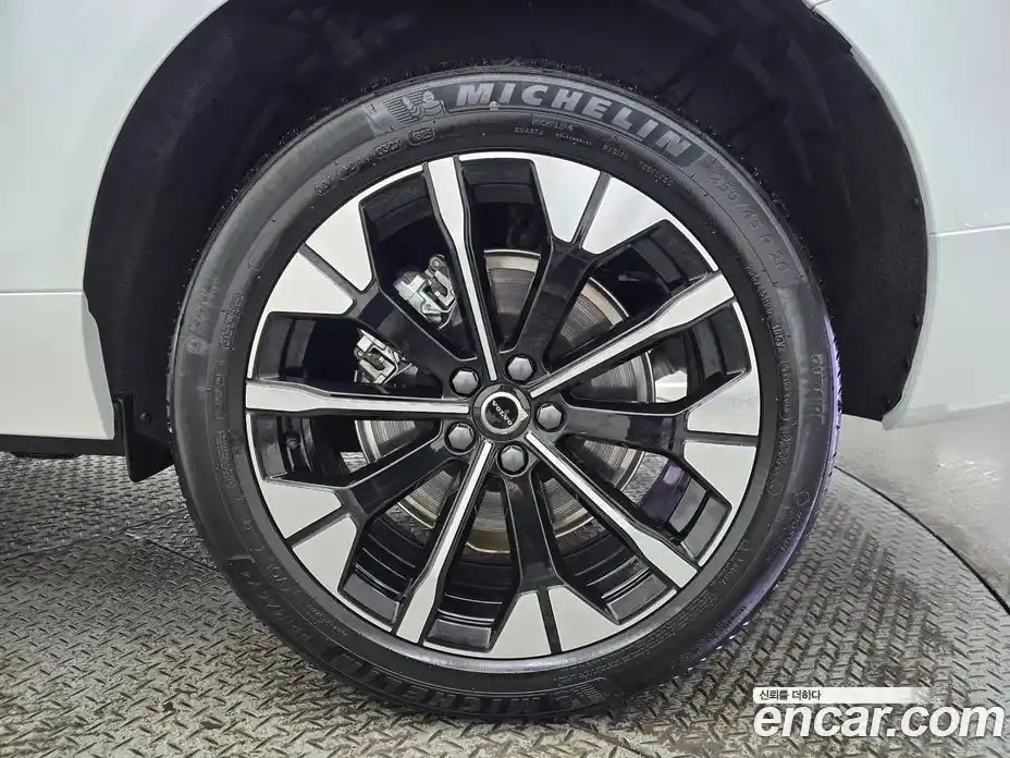 Volvo XC60 2026 2.0 Автомат в Москве № 204689, фото 5