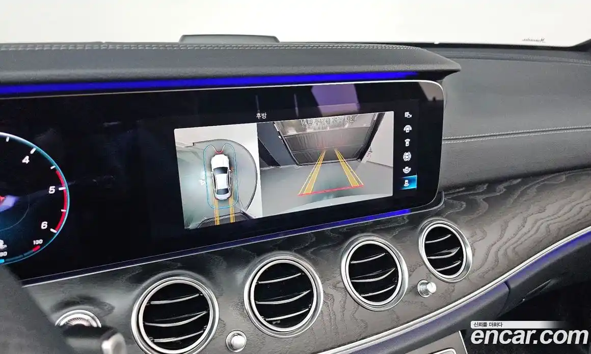 Mercedes-Benz E-Class 2021 1.9 Автомат в Москве № 211973, фото 20