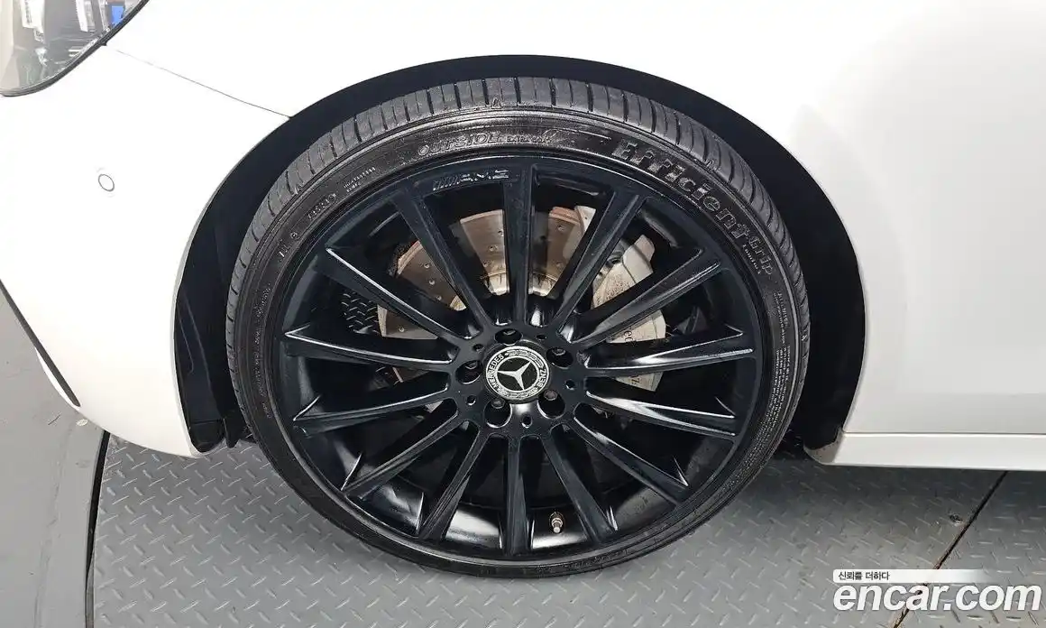 Mercedes-Benz E-Class 2021 1.9 Автомат в Москве № 211973, фото 10