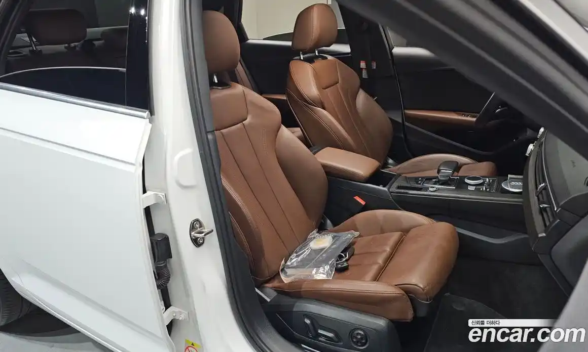 Audi A4 2019 2.0 Автомат в Москве № 212393, фото 13