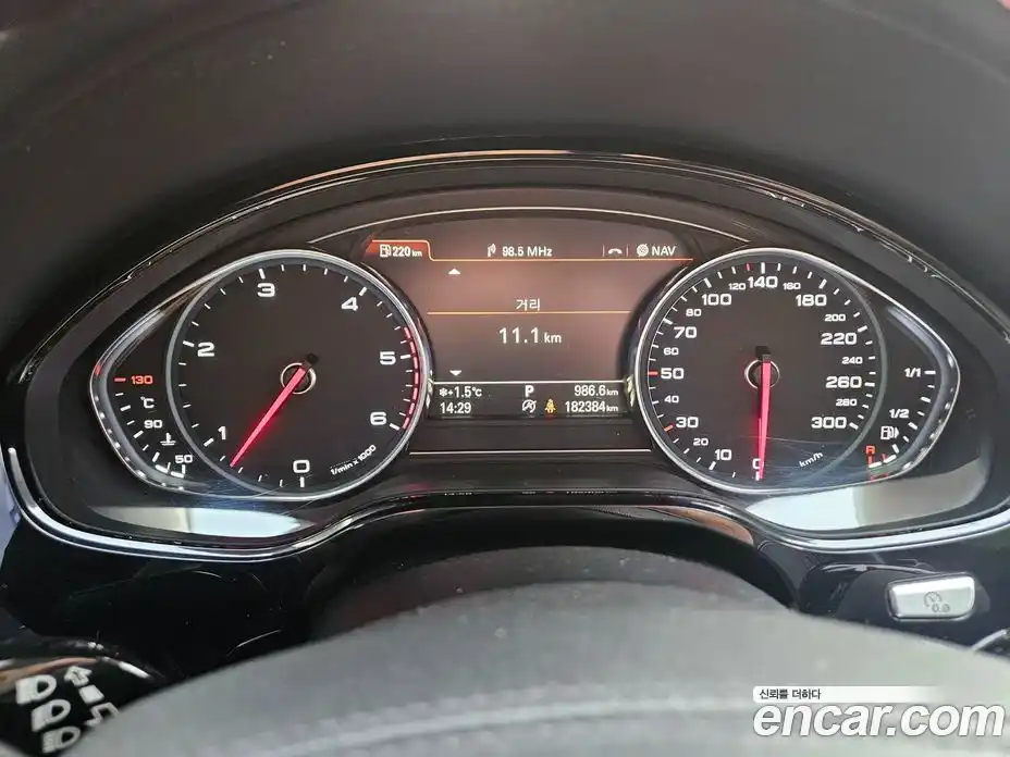 Audi A8 2013 4.1 Автомат в Москве № 212712, фото 8