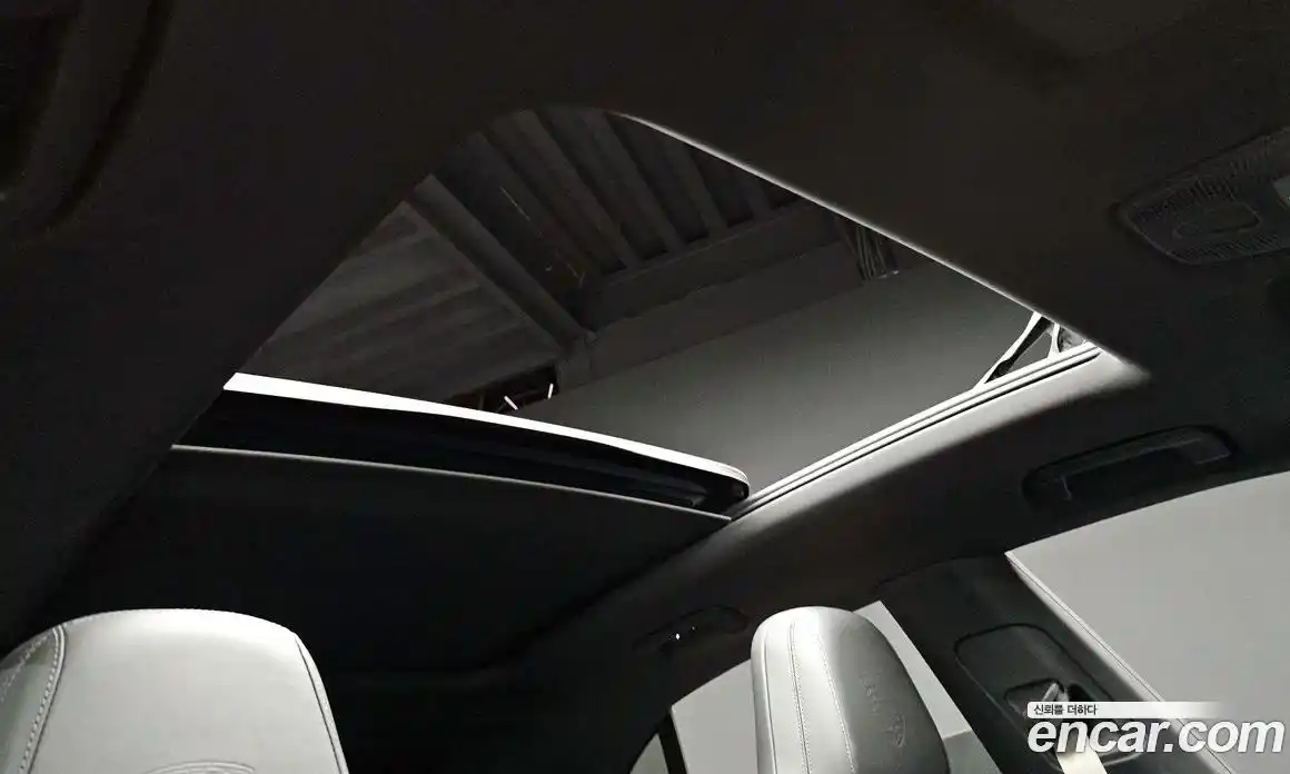 Porsche Macan 2025 0.2 Автомат в Москве № 212933, фото 13