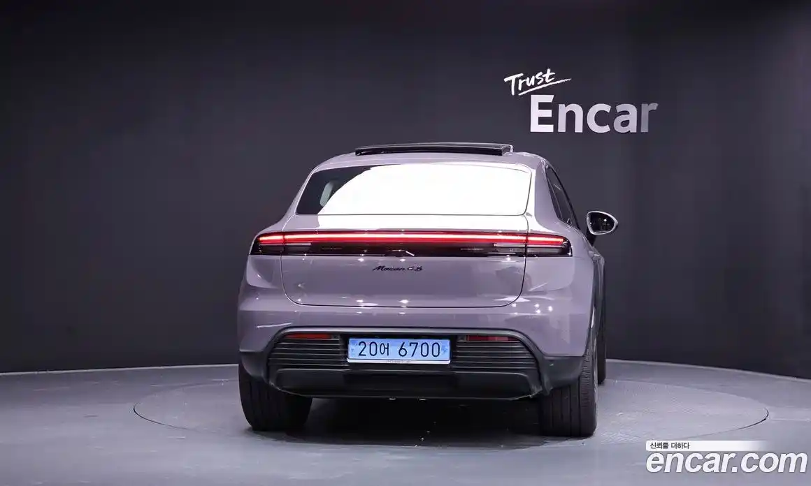 Porsche Macan 2025 0.2 Автомат в Москве № 212933, фото 4