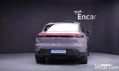 Porsche Macan 2025 0.2 Автомат в Москве № 212933, миниатюра 4