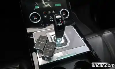 Land Rover Range-Rover Evoque 2020 2.0 Автомат в Москве № 213494, миниатюра 11