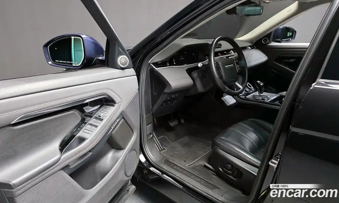 Land Rover Range-Rover Evoque 2020 2.0 Автомат в Москве № 213494, фото 3